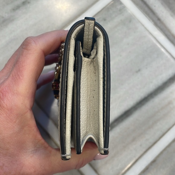 Gucci Queen Margaret leather wallet with pearl and rhinestone bug - Picture 4 of 10